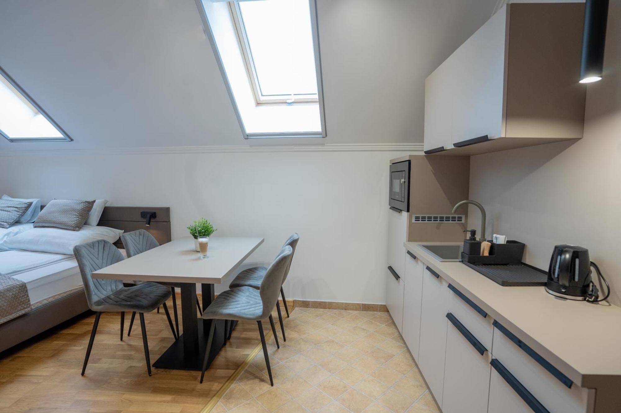 Vegvar Spa Apartman 久洛 外观 照片